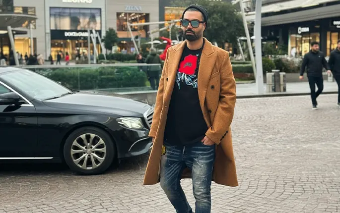 عکس از میثم شکری‌ساز با استایل کژوال